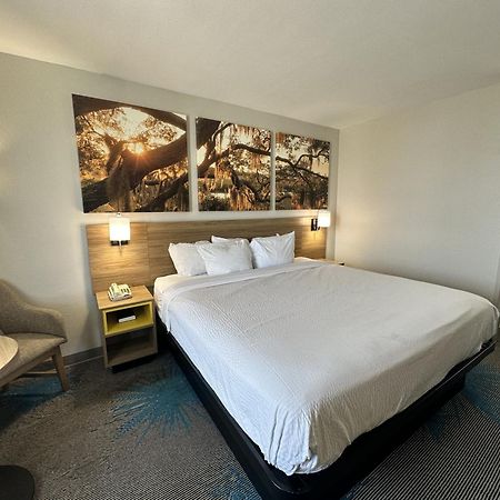 Days Inn By Wyndham Adel I-75 Exteriér fotografie