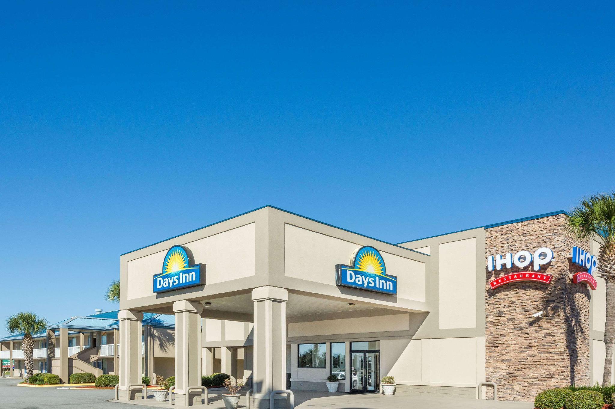 Days Inn By Wyndham Adel I-75 Exteriér fotografie